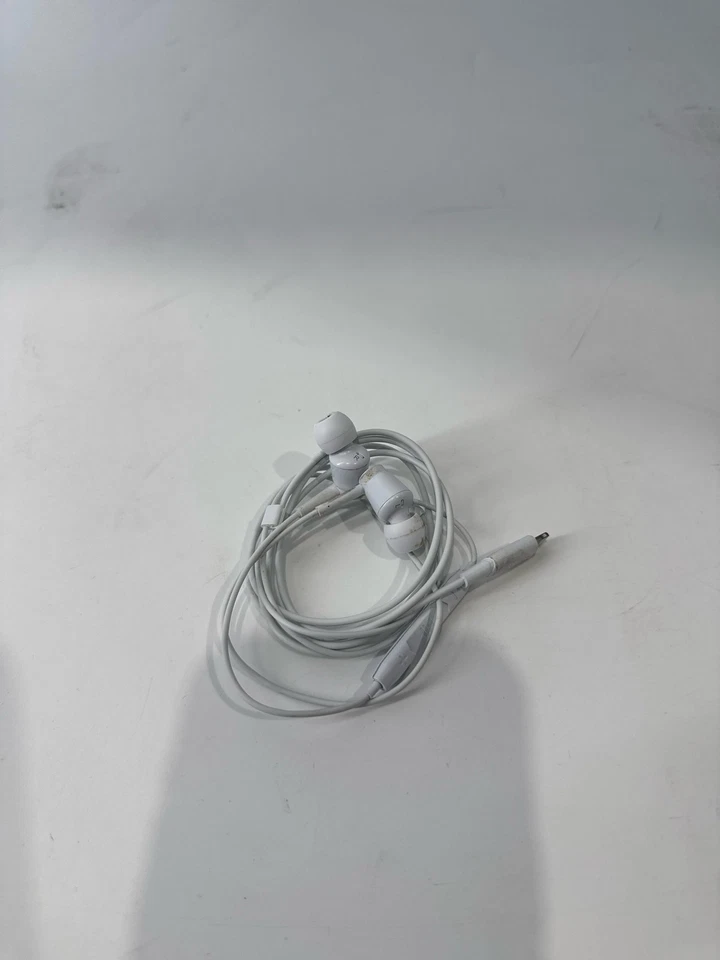 Auriculares con cable Insignia 3,5 mm - blancos Foto 1 de 1