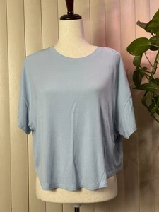 American Eagle AE Women’s Soft & Sexy Boxy T-Shirt M - Picture 1 of 3