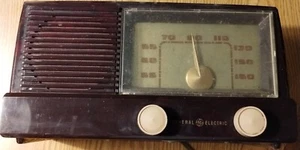 GENERAL ELECTRIC Radio Model 414 Tube Radio Bakelite Case 1950’s, untested - Picture 1 of 6