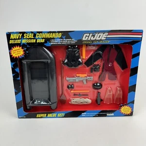 Vintage GI Joe Hall of Fame Navy Seal Commando Deluxe Mission Gear 1993 New - Picture 1 of 8