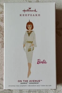 Hallmark Keepsake 2019 Barbie Puppe Ornament On The Avenue Neu Mint - Bild 1 von 1