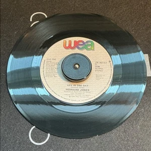 Howard Jones 45RPM “Life In One Day” 1985 80s Synth Pop Rock 7” Vinyl Canada - Imagen 1 de 2