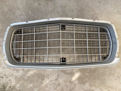 1972 Ford Gran Torino & Ranchero Front Grill & Plastic Suround - Image 1 of 4