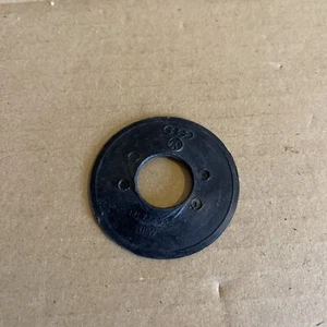 VW GOLF MK2 JETTA PEDAL STOP FOOTREST KICKPLATE PLASTIC COVER SECURING WASHER - Picture 1 of 2