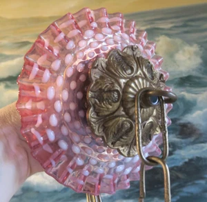 6.25" Toldo Techo Parte Latón Vintage Fenton Hobnail Arándano VIDRIO Lámpara Ópalo - Imagen 1 de 13