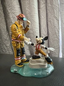ENTERTAINMENT ART OF DISNEY MICKEY SHAKING HANDS FIREFIGHTER STATUE Very Rare - Picture 1 of 9