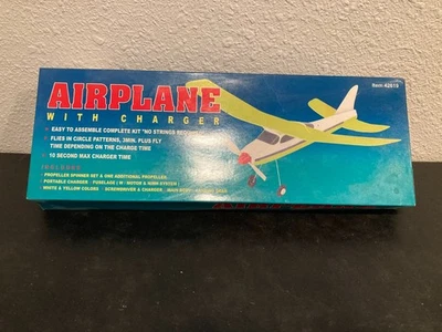 Airplane Lightning With Charger Model 42619 Motorized Cessna Type - Image 1 of 4