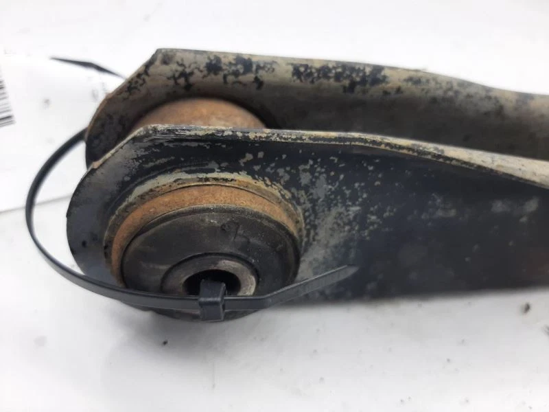 Brazo de control inferior trasero 5,3 L para Chevrolet Avalanche 1500 15286145 Foto 1 de 4