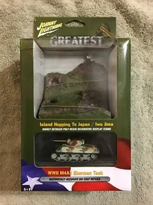 2019 Johnny Lightning WWII M4A3 SHERMAN TANK / IWO JIMA DISPLAY Diecast 1/64 - Picture 1 of 9