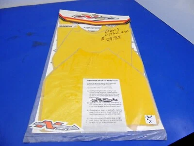 Kawasaki KX-250F 2004, RM-Z250, estilo N04-186, respaldo de placa de número, calcomanía amarilla Foto 1 de 4