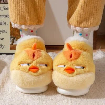 Lindas pantuflas de interior de dibujos animados amarillas de pollo invierno cálidas esponjosas de algodón para mujer Foto 1 de 4