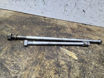 Vespa LX50 150 2007 4T 2V '06-'09 pernos de montaje del motor accesorios del motor 560565 Foto 1 de 2