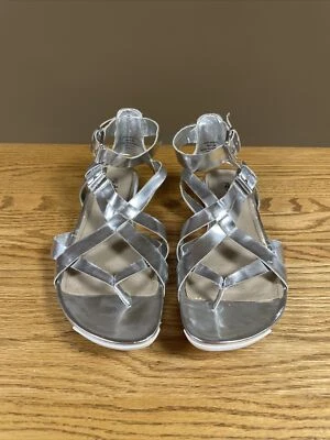 Sandalia Gladiador Kenneth Cole Reaction Park Bench 2 LE Plateada Talla 8 Foto 1 de 4