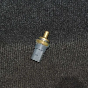 Sensore temperatura liquido refrigerante benzina VW Eos 2.0 06A919501A 2010 - Imagen 1 de 4