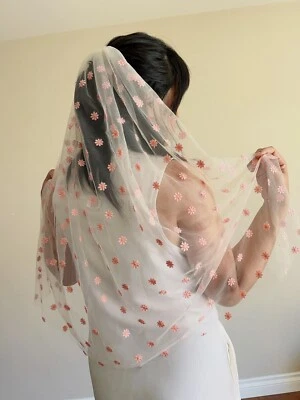 Velo de vid de flor rosa, velo de flor bordado, velo de boda floral, velo de novia Foto 1 de 4