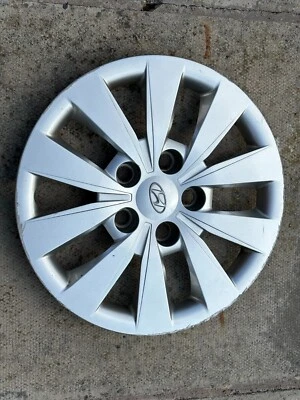 HYUNDAI I30 15" WHEEL TRIM X 1 HUB CAP GENUINE 52960A6100 BOLT ON TYPE 5 STUD - Image 1 of 4