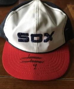 Minnie Minoso #9 Chicago White Sox Autographed Baseball Cap - Picture 1 of 1