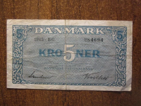 1945 DENMARK 5 KRONER prefix BG Cover