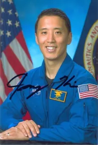 SOYUZ MS-27 ISS-73 autograph Jonathan Yong Kim main crew NASA - Picture 1 of 1