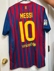 Messi Barcelona 11/12 Jersey Football Official Jersey Size L - Picture 1 of 3