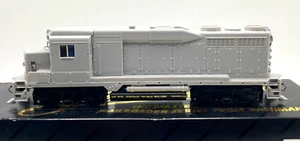 HO BACHMANN SPECTRUM 82049 GP30 UNDECORATED - Picture 1 of 2