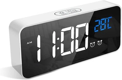 Wecker Digital mit großer LED Temperaturanzeige Snooze USB 12h/24h Alarm C21 - Bild 1 von 4