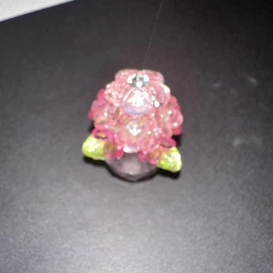 Nueva estatuilla rosa hortensia Crystal World miniatura - Imagen 1 de 7