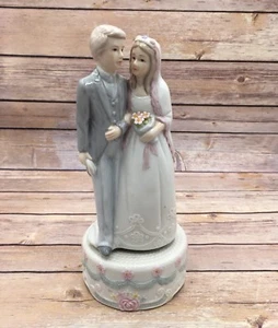 Vintage 1987 Lefton Figur Braut & Bräutigam Figur Porzellanfigur Spieluhr - Bild 1 von 7