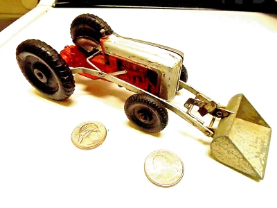 1950's TOOTSIETOY - FORD FARM TRACTOR w front Scoop - Image 1 of 4
