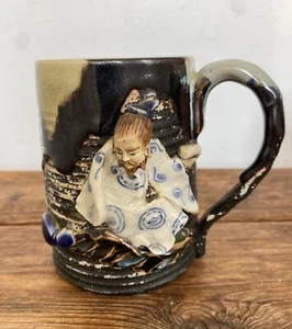 Antique Japanese Sumida Gawa Figural Relief Mug Cup 19th Century Signed - Picture 1 of 14