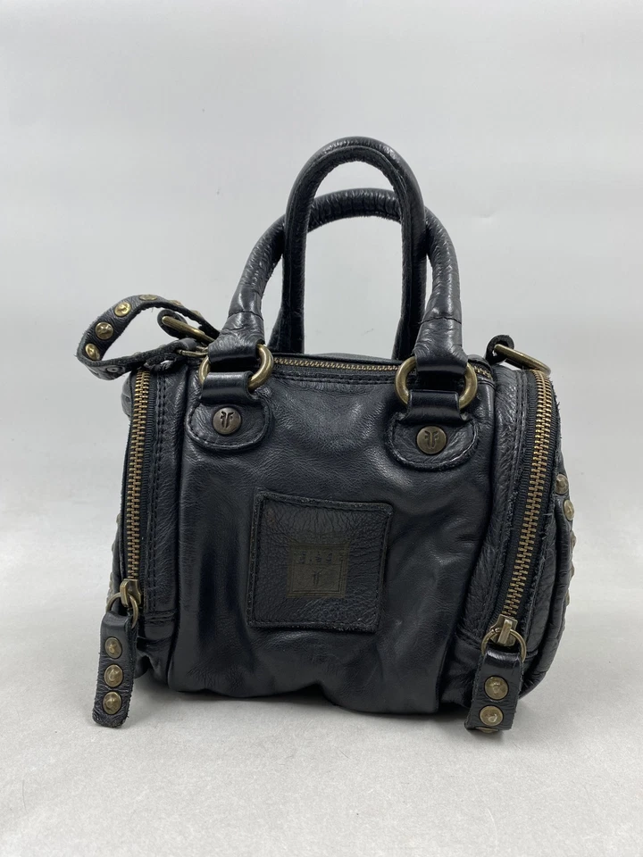 Bolso con asa de cuero tachonado negro Frye Foto 1 de 4