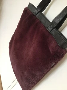 ellos schultertasche fake fur Kunstfell aubergine boho blogger business - Bild 1 von 6