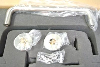 Toallero individual Waterworks 22-87118-50335 Flyte 12" níquel mate Foto 1 de 4