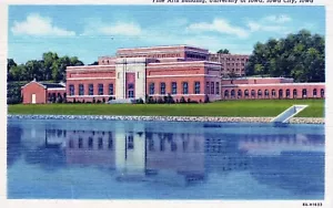 Cartolina Iowa City Iowa University of Iowa Fine Arts Building - Foto 1 di 2