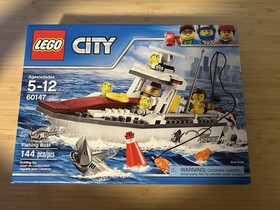 LEGO CITY: Fishing Boat 60147