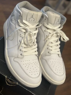 Air Jordan 1 Médio 554724-112 Branco e Cinza Lobo Masculino - Imagem 1 de 4