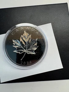 2024 $50.00 HOJAS DE ARCE DE CANADÁ EN MOVIMIENTO MONEDA DE 5 OZ RODIO/PLATA, CERTIFICADO DE AUTENTICIDAD Y CAJA! - Imagen 1 de 5