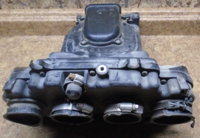 2003 Yamaha FZS1 FZ1 FZ 1 FZS1000 Air Filter Intake Box Cleaner FZS 1000 Lid 03 - Image 1 of 2