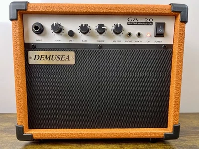 Amplificador de guitarra eléctrica amplificador de 20 vatios amplificador portátil entrada de auriculares GA-20 Foto 1 de 4
