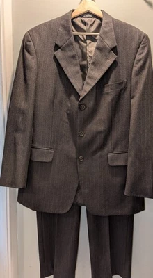 Traje Jones New York Para Hombre 42R Lana Cachemira Worsted 36x29 Gris Oscuro Rayas Foto 1 de 4