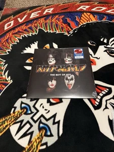 KISSWORLD - The Best Of KISS 2LP Gatefold Exclusive Red w/ Yellow Splatter - Picture 1 of 2