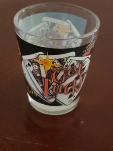 Las Vegas Get Lucky Würfel & Karten 2" Schnapsglas - Bild 1 von 5