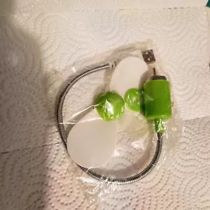 UN AUTRE PETIT VENTILATEUR PORTATIF PLIABLE USB NEUF ! - Photo 1/2