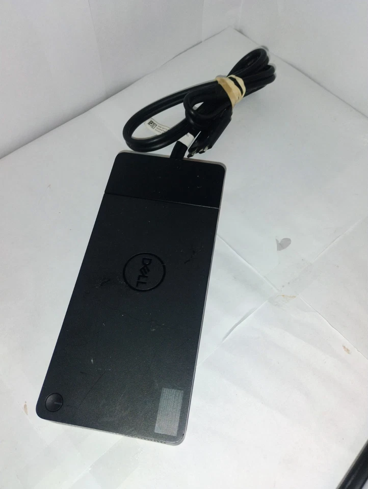Estación de acoplamiento de rendimiento Dell WD19DC USB-C con adaptador de corriente 240 W envío gratuito Foto 1 de 4