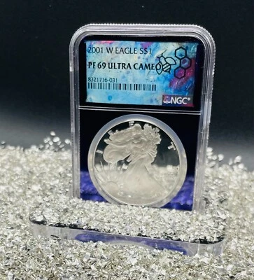 Prueba 2001 W $1 Silver Eagle NGC PFUC69 Raro Lámina Púrpura TraderBea ¡Impecable! Foto 1 de 4