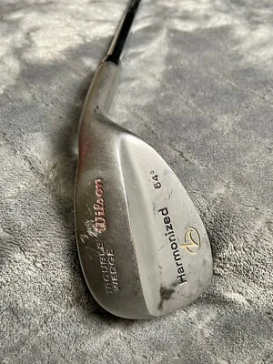 Cuña Wilson Harmonized Trouble Wedge Lob eje de acero de 64 grados (derecha) Foto 1 de 4