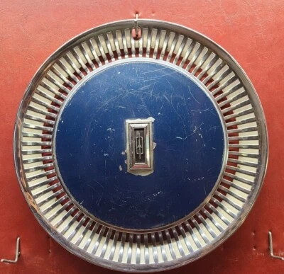 Oldsmobile 98 88 Cutlass Custom Cruiser 1974-1981 tapacubos 15" cubierta de rueda azul Foto 1 de 4