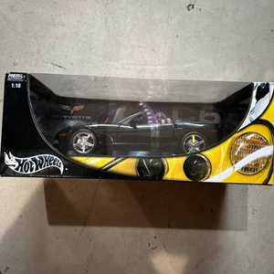 Chevrolet Corvette C6 Cabrio Hot Wheels 1:18 Black Metal Series Neu - Bild 1 von 8