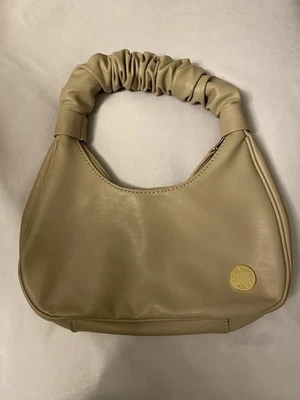 Bolso pequeño Kendall X Kylie tostado Foto 1 de 4