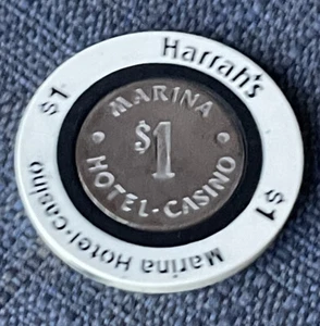 VINTAGE $1 DOLLAR HARRAH’S MARINA HOTEL CASINO GAMING CHIP - Picture 1 of 5